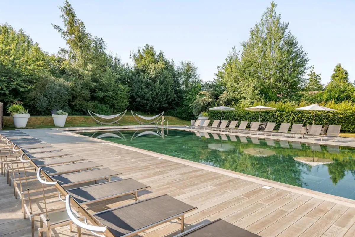 Harrier Holiday home Cirencester